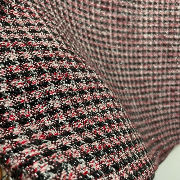 White House Black Market Skirt - Picture 5 of 6